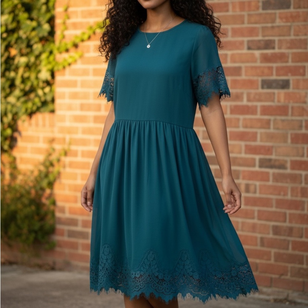 Bow & Arrow Teal Lace-Trim A-Line Dress Size Large